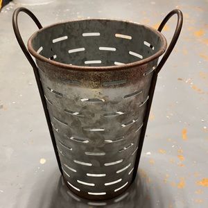 Rustic Farmhouse Galv. Metal Basket w/handles